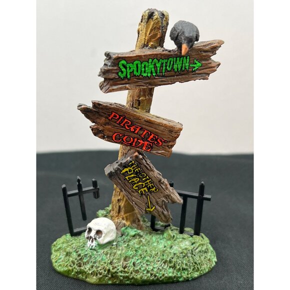 Lemax Spooky Town Signpost Figurine Halloween Decor 2009 Exclusive Collectible - Picture 2 of 7